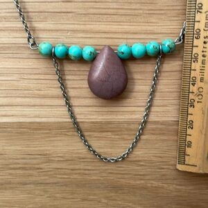 Lovely burgundy teardrop gemstone with antique green gemstone wire necklace